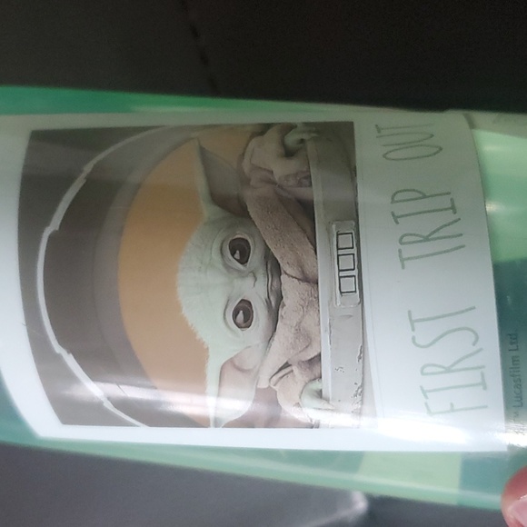 Zak! Designs Baby Yoda Grogu 25oz water bottle with snap lid - Picture 6 of 11